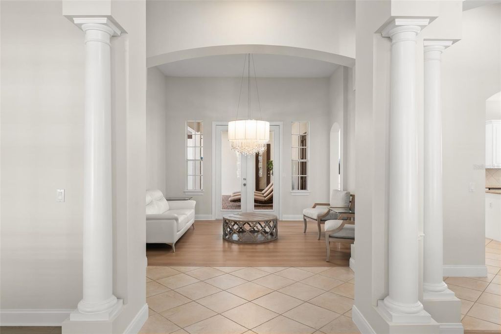 Image 3 of property listing at 11334 CAMDEN LOOP WAY, Windermere, FL 34786