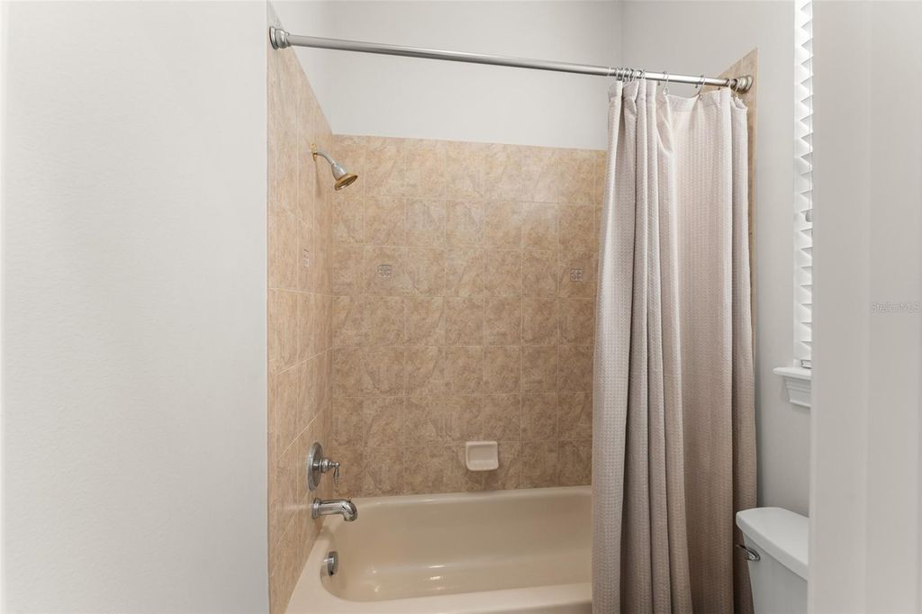 Image 36 of property listing at 11334 CAMDEN LOOP WAY, Windermere, FL 34786