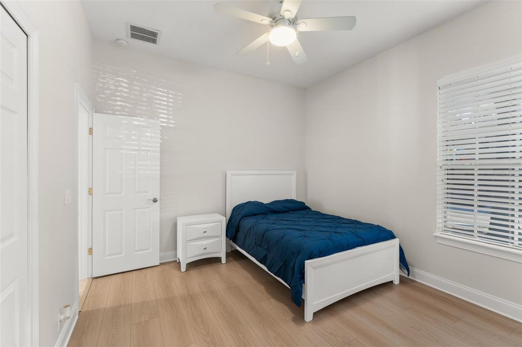 Image 37 of property listing at 11334 CAMDEN LOOP WAY, Windermere, FL 34786