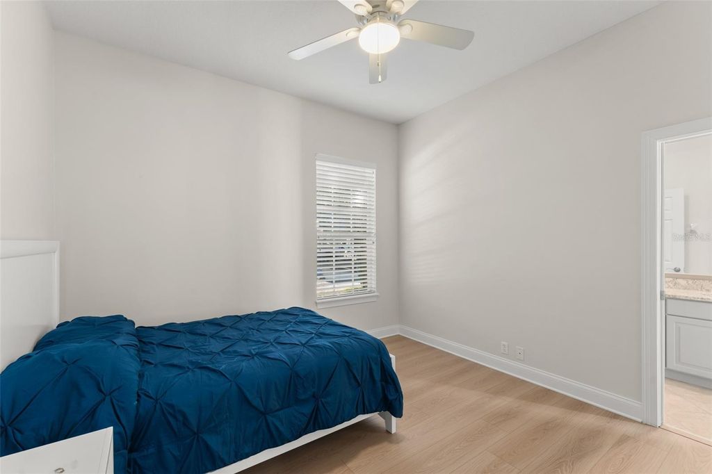 Image 38 of property listing at 11334 CAMDEN LOOP WAY, Windermere, FL 34786