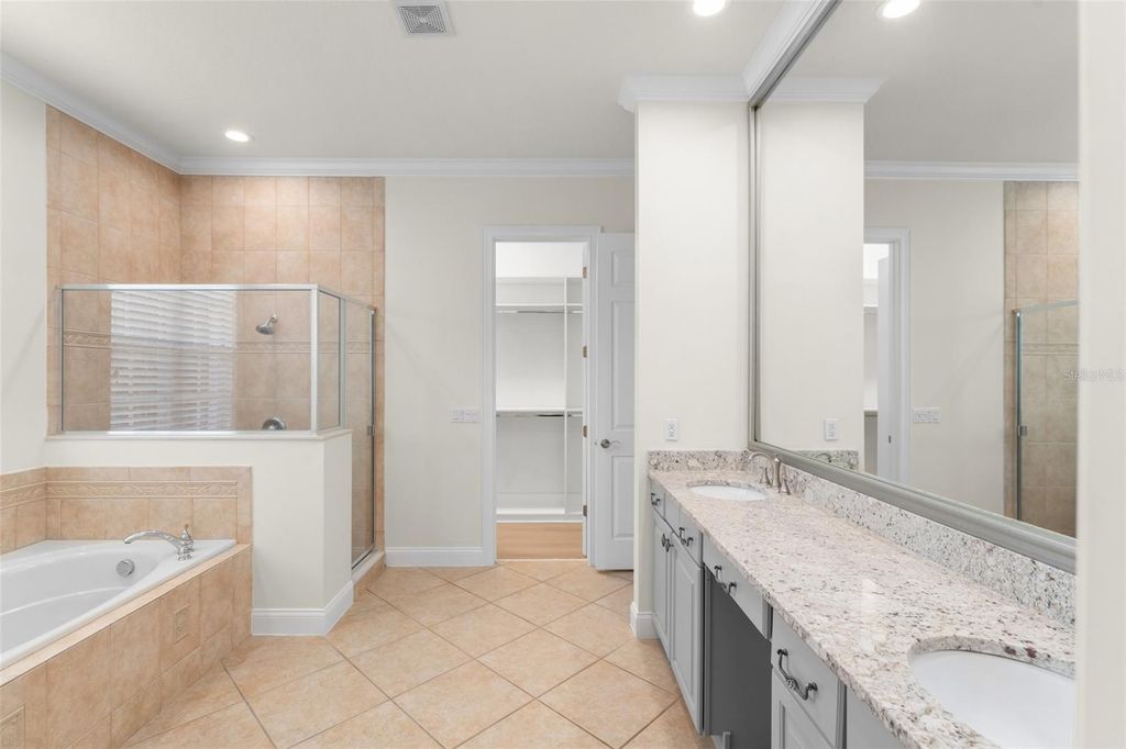 Image 49 of property listing at 11334 CAMDEN LOOP WAY, Windermere, FL 34786