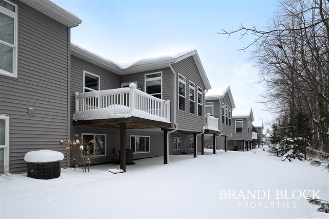 8019 Amber Crest Drive, Byron Center, MI 49315