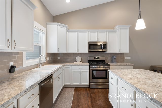 8019 Amber Crest Drive, Byron Center, MI 49315