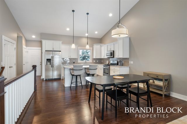 8019 Amber Crest Drive, Byron Center, MI 49315