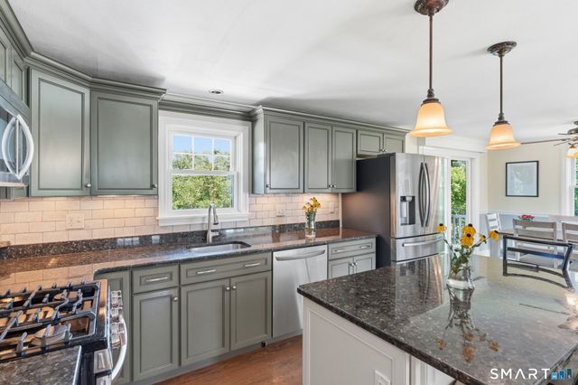 45 Biscayne Boulevard, Old Lyme, CT 06371