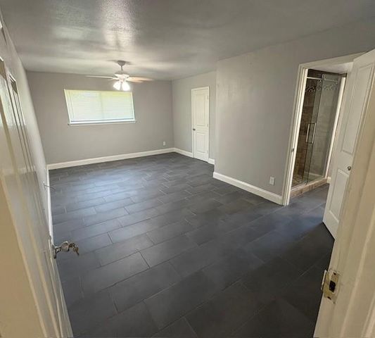 12127 Rhinebeck Drive, Houston, TX 77089