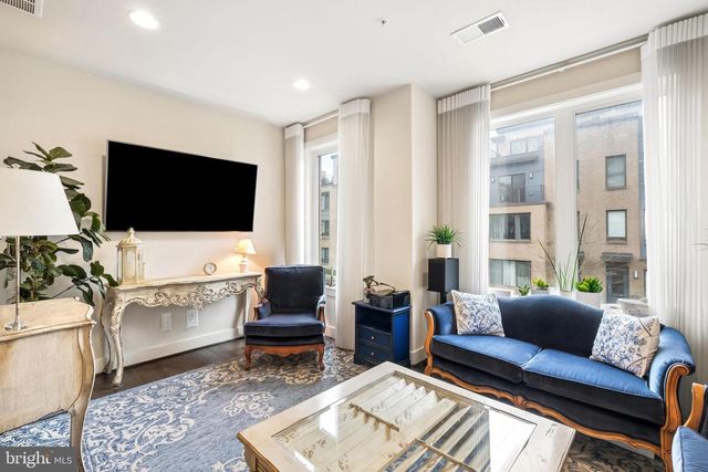 6738 EAMES WAY, Bethesda, MD 20817