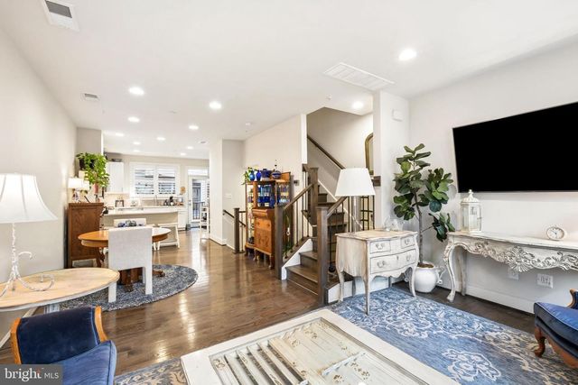 6738 EAMES WAY, Bethesda, MD 20817