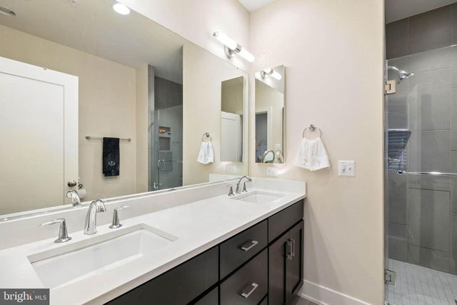 6738 EAMES WAY, Bethesda, MD 20817