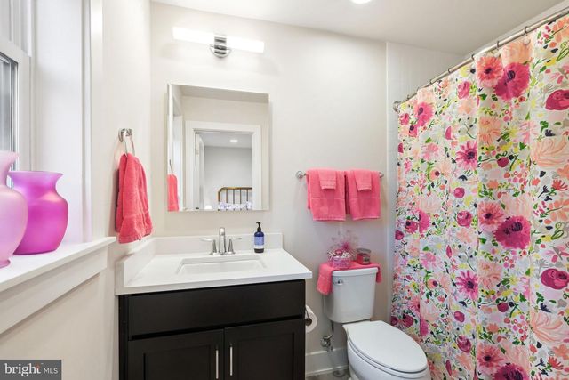 6738 EAMES WAY, Bethesda, MD 20817