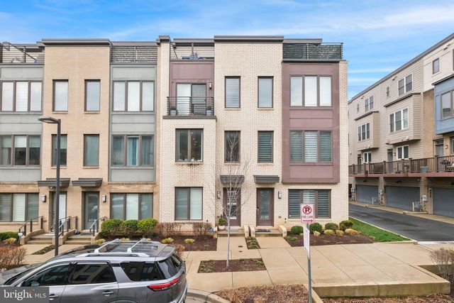 6738 EAMES WAY, Bethesda, MD 20817