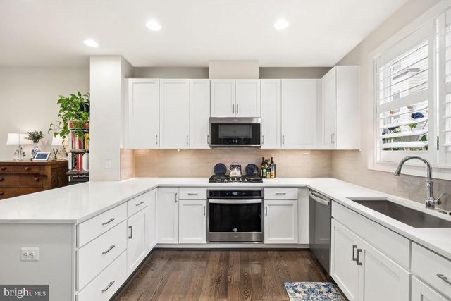 6738 EAMES WAY, Bethesda, MD 20817