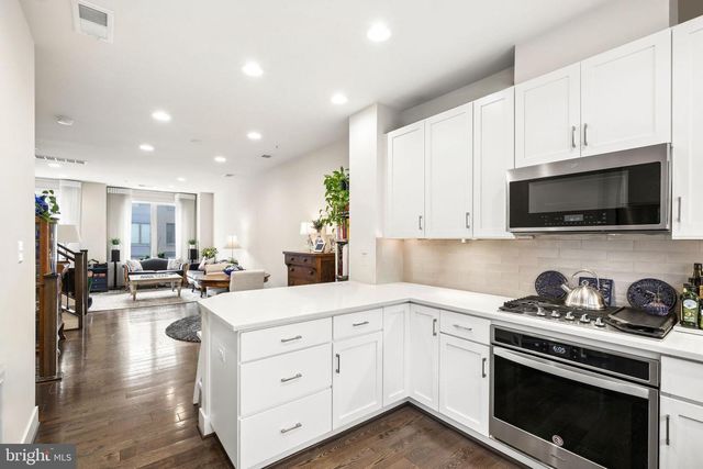 6738 EAMES WAY, Bethesda, MD 20817