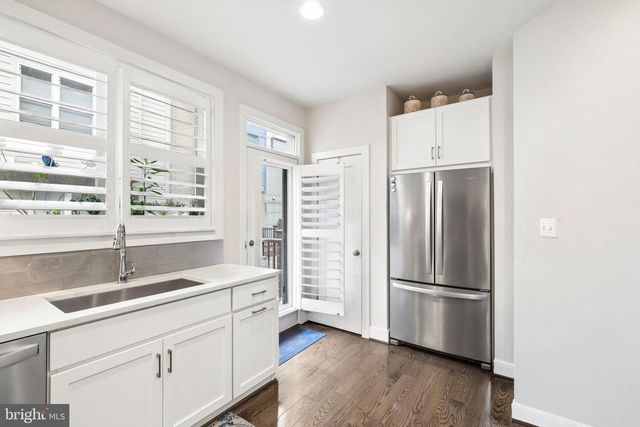 6738 EAMES WAY, Bethesda, MD 20817