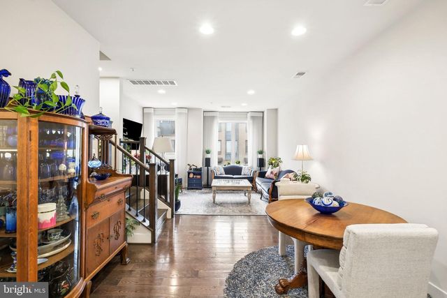 6738 EAMES WAY, Bethesda, MD 20817