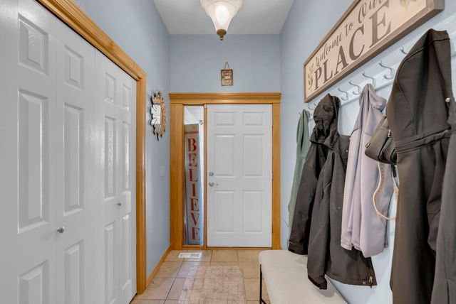 601 N Brentwood Place, Andover, KS 67002