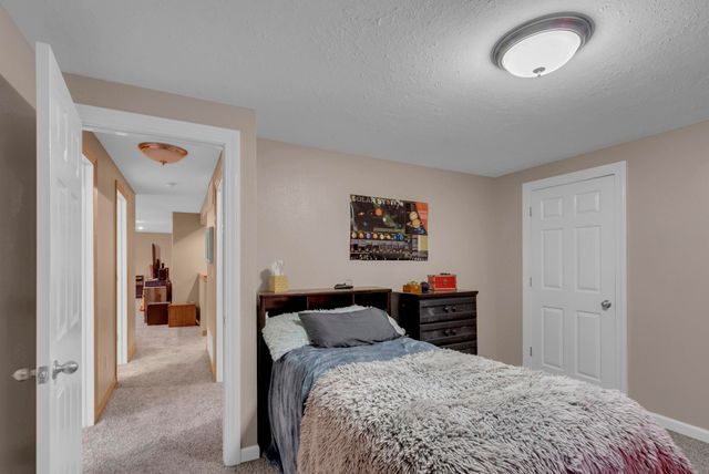 601 N Brentwood Place, Andover, KS 67002