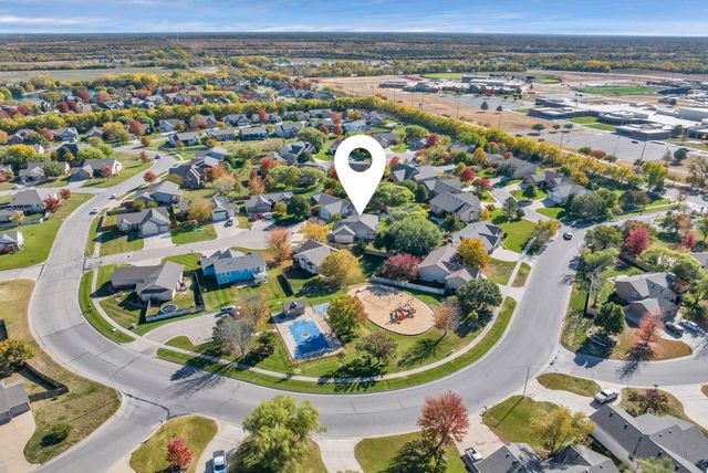 601 N Brentwood Place, Andover, KS 67002