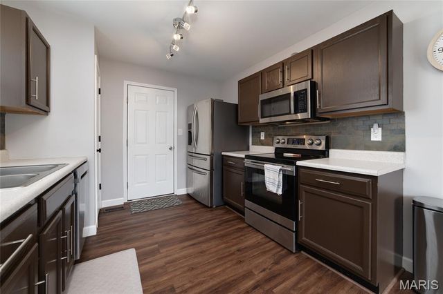 509 Parkland Place Drive, O'fallon, MO 63366