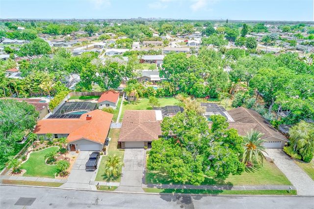 14339 110TH TERRACE, Largo, FL 33774
