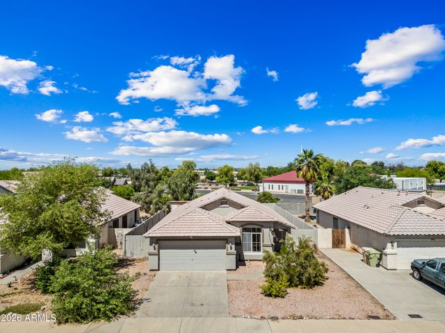 7990 W SOLANO Drive N, Glendale, AZ 85303
