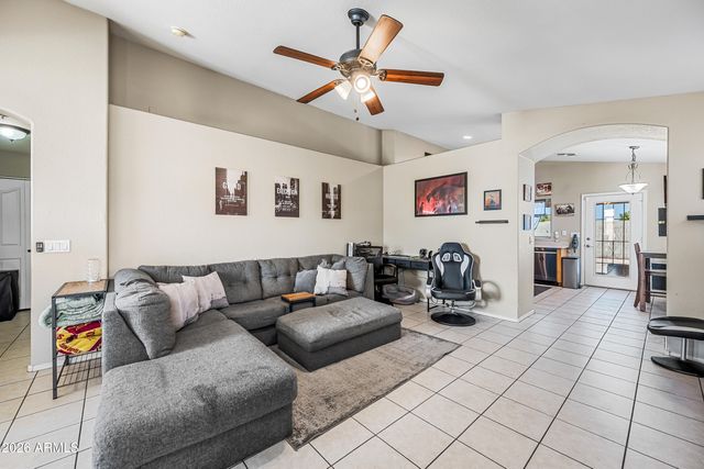 7990 W SOLANO Drive N, Glendale, AZ 85303