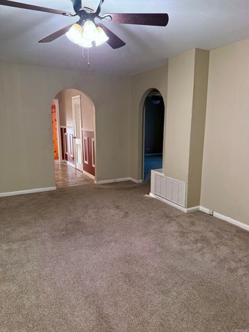 1105 W THOMPSON, Paragould, AR 72450