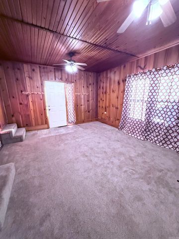 1105 W THOMPSON, Paragould, AR 72450