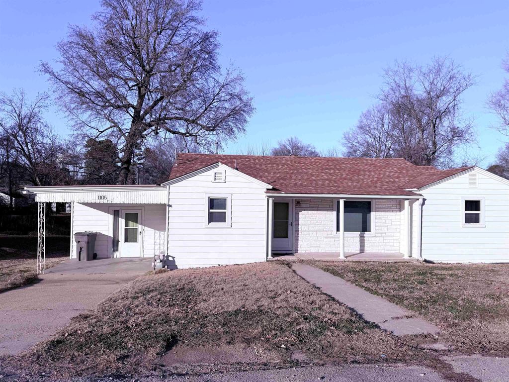 1105 W THOMPSON, Paragould, AR 72450