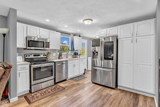 114 Pilgrim Court, Greenwood, IN 46142