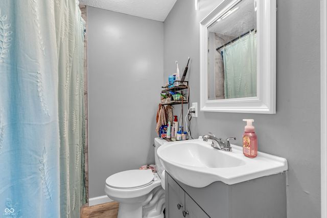 114 Pilgrim Court, Greenwood, IN 46142