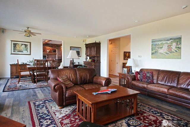 5762 Summerhill Drive, Langley, WA 98260