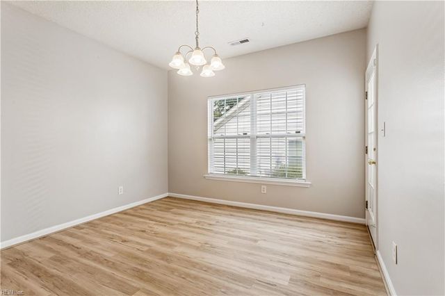 108 Nathan PL, Yorktown, VA 23692