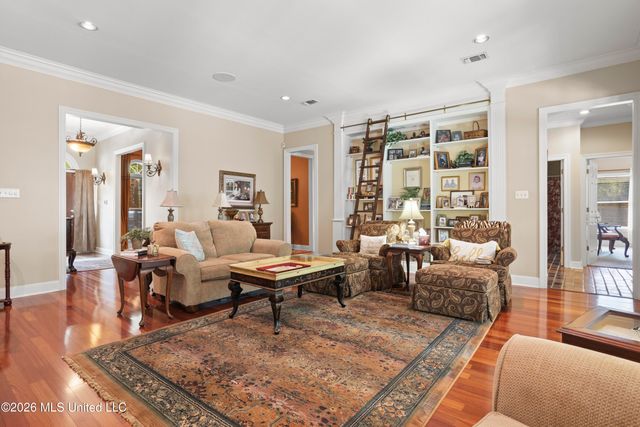 1 High Pointe Drive, Gulfport, MS 39507
