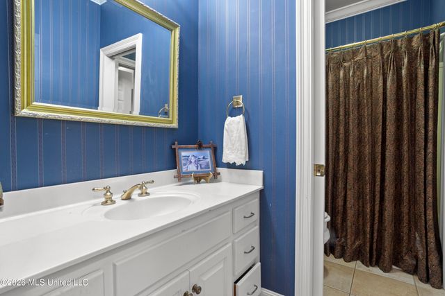 1 High Pointe Drive, Gulfport, MS 39507