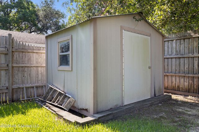 1 High Pointe Drive, Gulfport, MS 39507