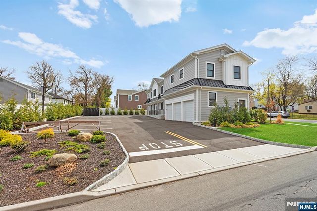 478 Knickerbocker Road, Cresskill, NJ 07626