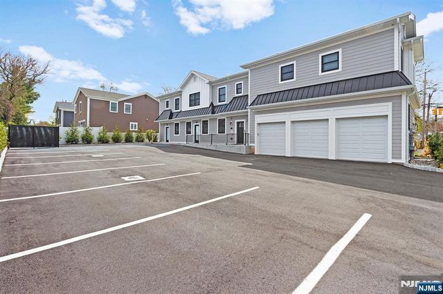 478 Knickerbocker Road, Cresskill, NJ 07626