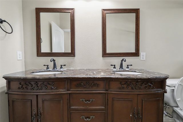 1922 Timber Oaks Drive, Garland, TX 75040