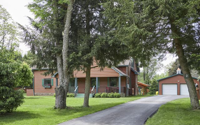 2 Marquette Drive, Rhinebeck, NY 12572