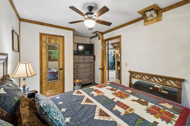 5833 Dewey Carr Rd, Bethpage, TN 37022