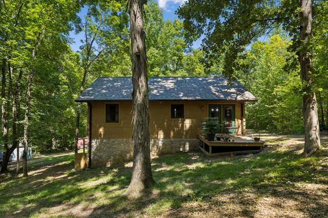 5833 Dewey Carr Rd, Bethpage, TN 37022