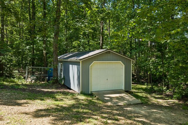 5833 Dewey Carr Rd, Bethpage, TN 37022
