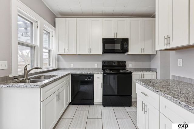 3120 N 47 Avenue, Omaha, NE 68104