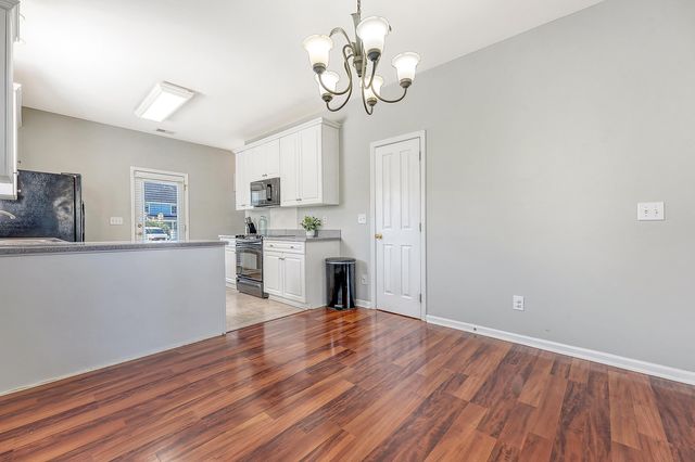 111 Foxglove Avenue, Summerville, SC 29483