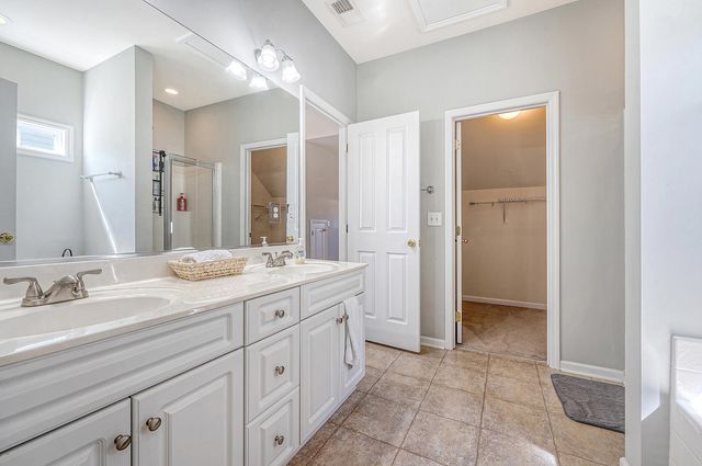 111 Foxglove Avenue, Summerville, SC 29483