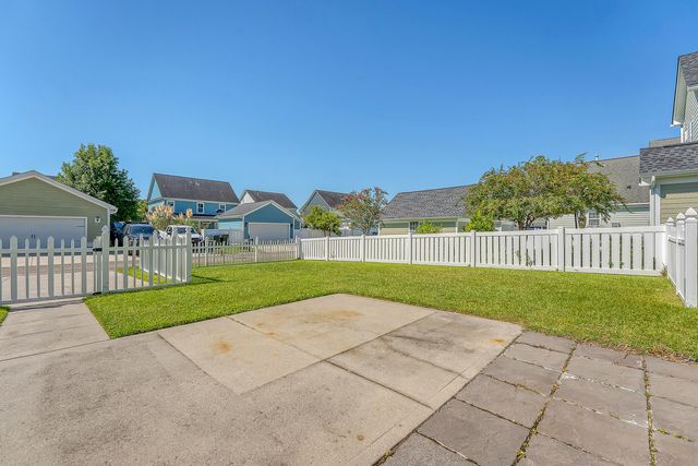 111 Foxglove Avenue, Summerville, SC 29483