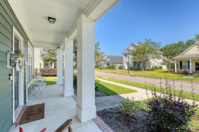 111 Foxglove Avenue, Summerville, SC 29483