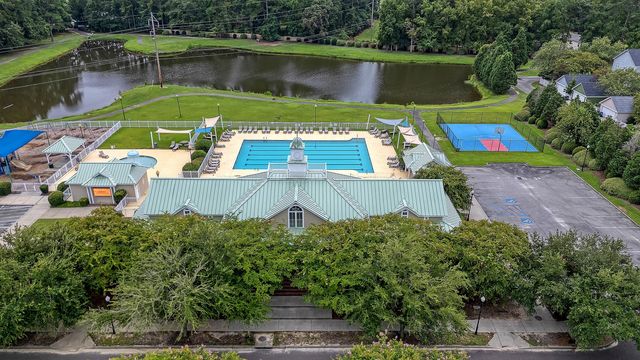 111 Foxglove Avenue, Summerville, SC 29483