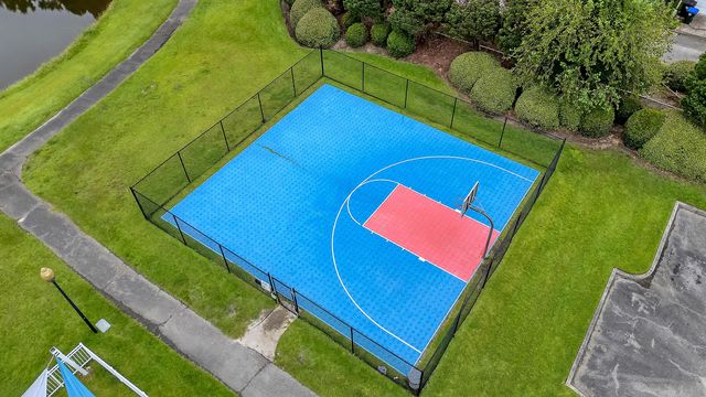 111 Foxglove Avenue, Summerville, SC 29483